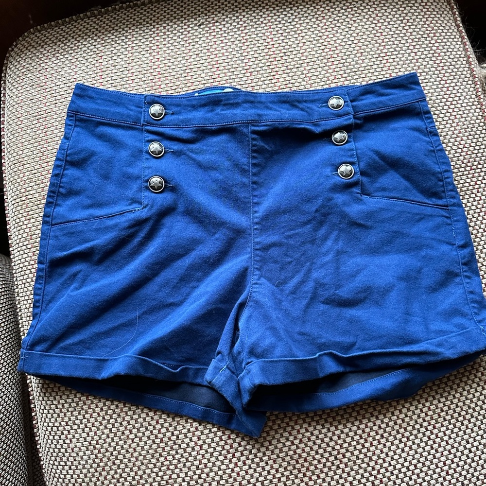 Vintage Wonder Woman Shorts! 💫